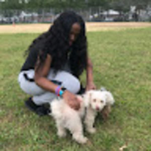 Meet your Posher, Emmanuela